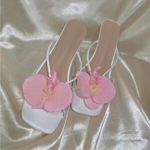 Flower🌸 Kitten Heel